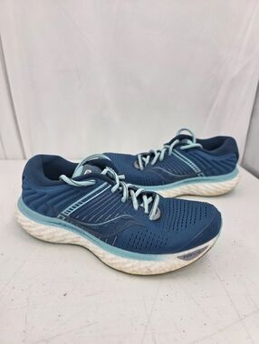Saucony Triumph 17 Womrns Running Road Shoes S10546-25 Blue Aqua White Size 7.5.